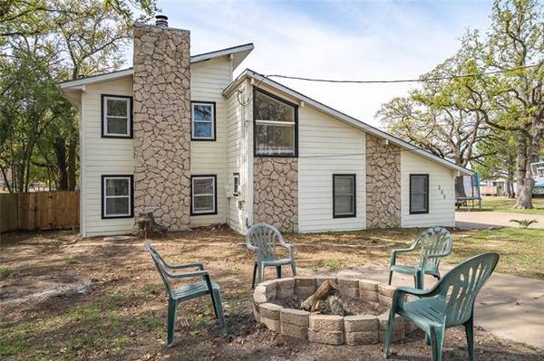 260 Nob Hill Circle, Gun Barrel City, TX 75156