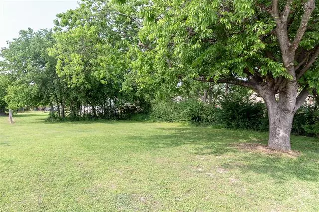 405 E Second Street, Kaufman, TX 75142