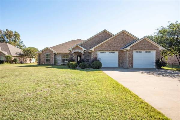 127 County Road 1130, Mount Pleasant, TX 75455