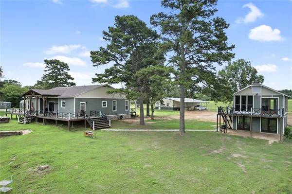 845 County Road 1535, Mount Pleasant, TX 75455