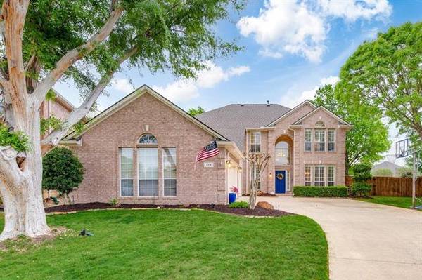 218 Falcon Circle, Keller, TX 76248