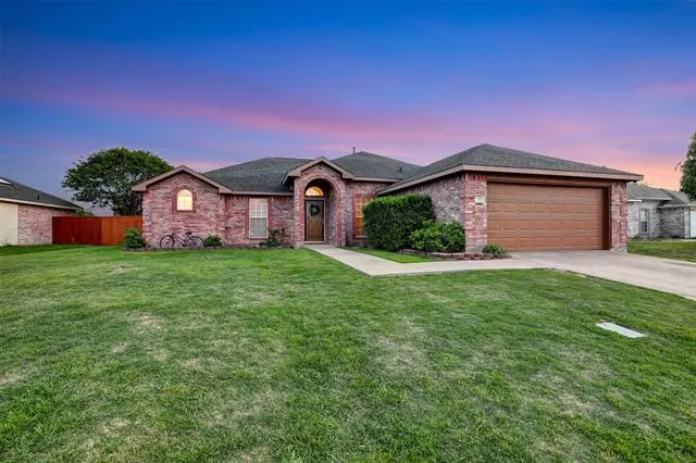 173 Cottonwood Lane, Little Elm, TX 75068