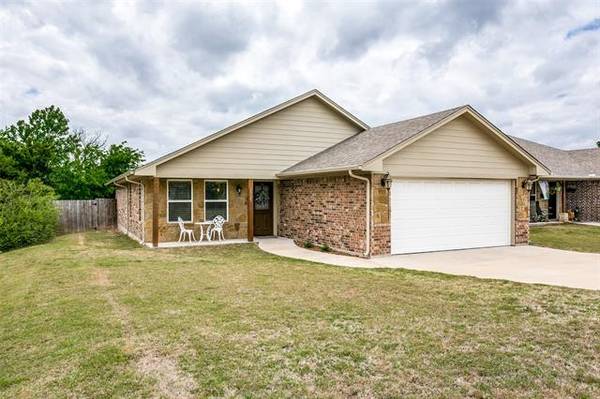 1525 W Bankhead Highway,  Weatherford,  TX 76086