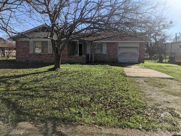 105 W Lide Street, Talco, TX 75487