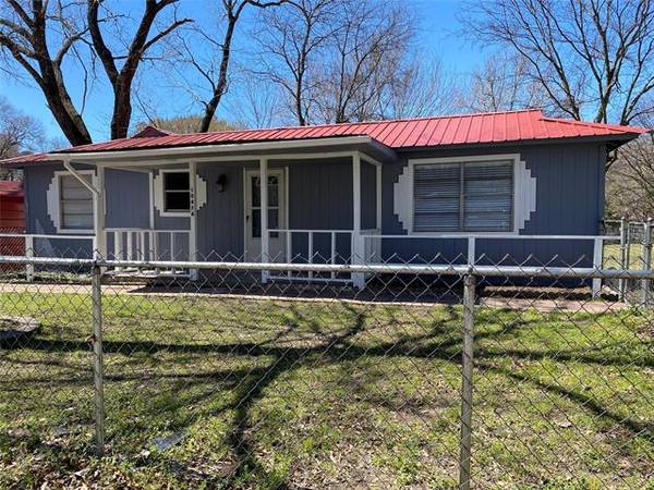 10474 Apache, Wills Point, TX 75169