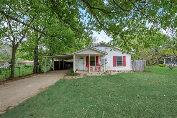 107 Bateman Street, Edgewood, TX 75117