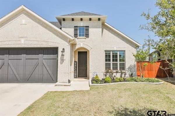 9320 Terrel Street, Lantana, TX 76226