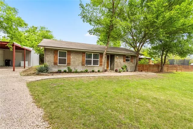 140 Huling Drive, Azle, TX 76020