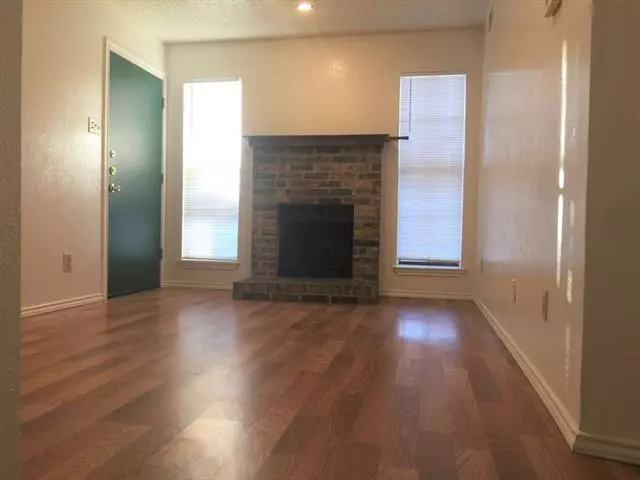 Dallas, TX 75243,9520 Royal Lane #322