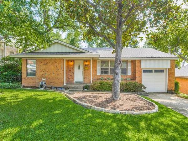 931 Bridget Lane, Dallas, TX 75218