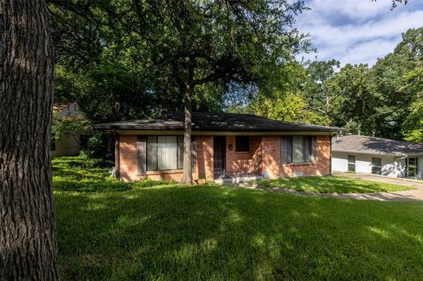 1045 Tipperary Drive, Dallas, TX 75218