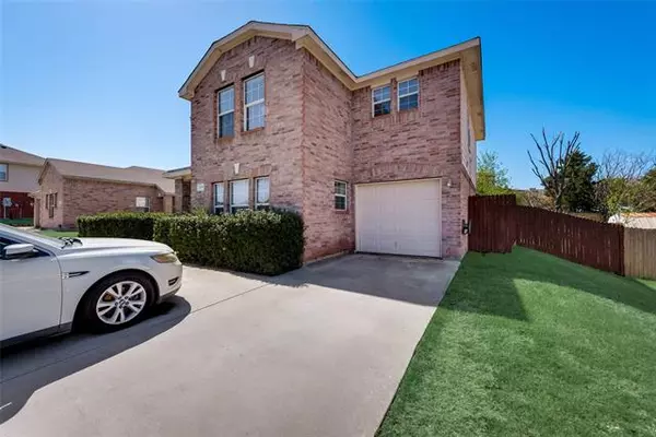 Fort Worth, TX 76106,5517 Venera Court