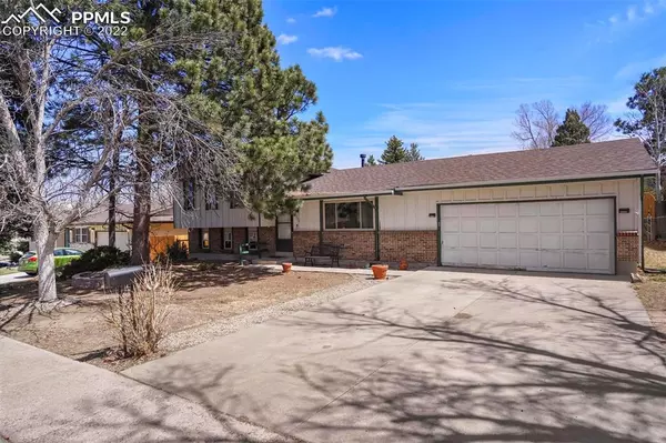 3030 Teardrop CIR, Colorado Springs, CO 80917