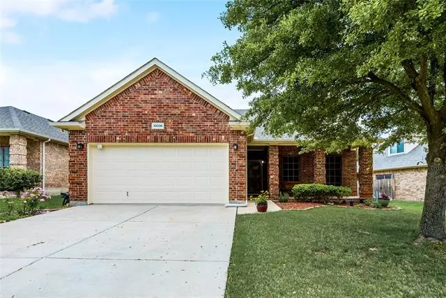 10036 Tulare Lane, Fort Worth, TX 76177