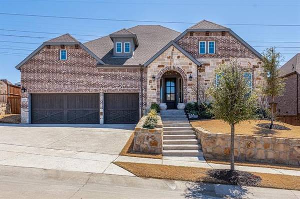 1044 Myers Park Trail, Roanoke, TX 76262