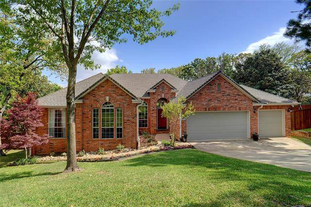 2801 Stonehurst Drive, Grapevine, TX 76051