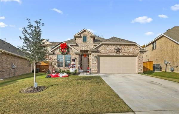 5429 W Wedge Wood Drive, Haltom City, TX 76137