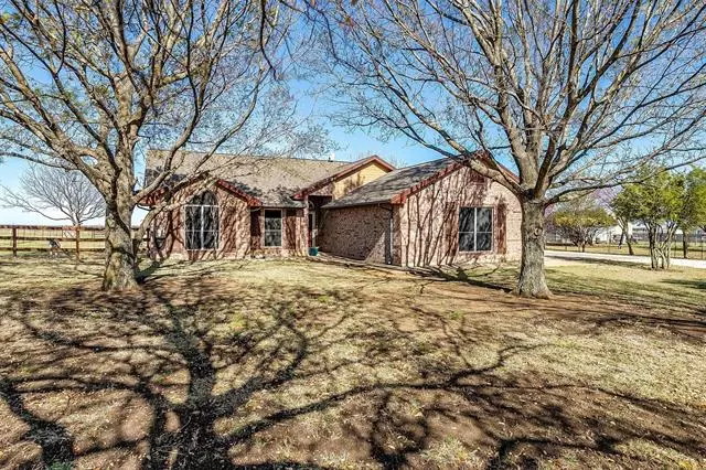 6353 County Road 204, Grandview, TX 76050