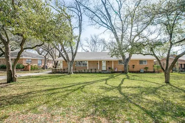 3817 Plantation Drive, Benbrook, TX 76116