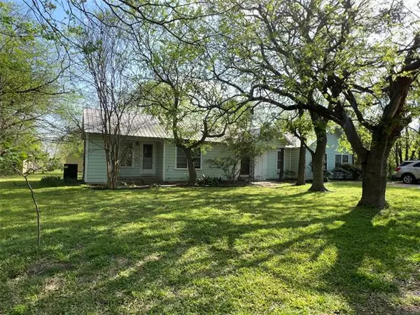 Red Oak, TX 75154,302 College Street