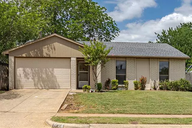 Fort Worth, TX 76133,3724 Bridalwreath Drive