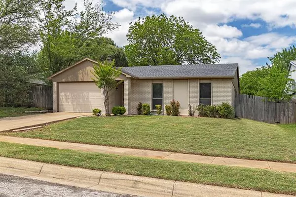 Fort Worth, TX 76133,3724 Bridalwreath Drive