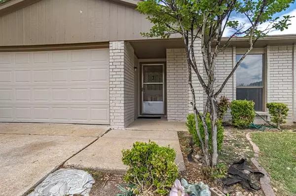 Fort Worth, TX 76133,3724 Bridalwreath Drive