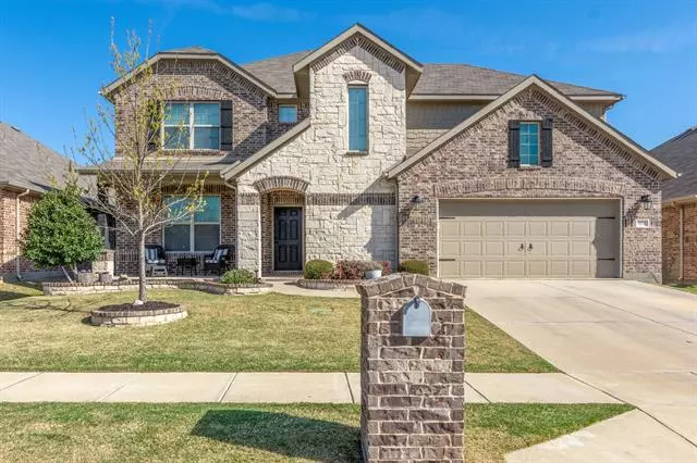 1124 Mesa Crest Drive, Fort Worth, TX 76052