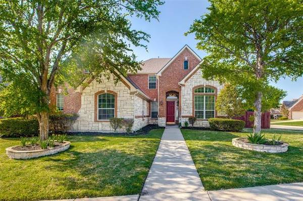 8700 Red Oaks Drive, Mckinney, TX 75072