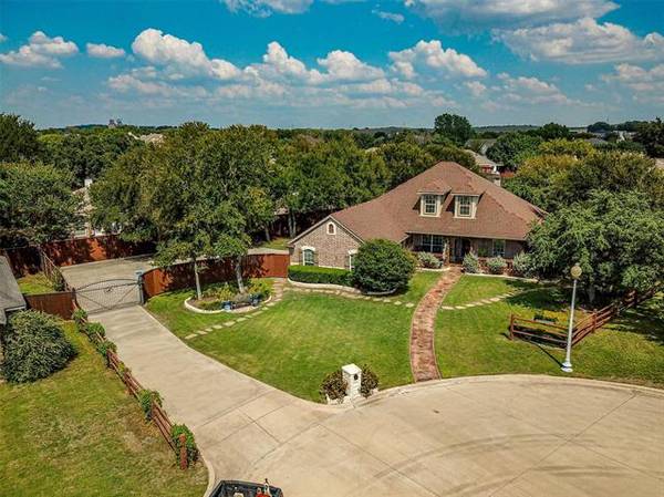 214 Mockingbird Lane, Aledo, TX 76008