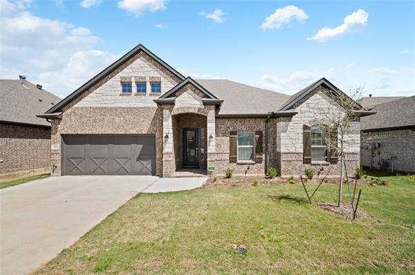 1104 Misty Ridge Drive, Justin, TX 76247