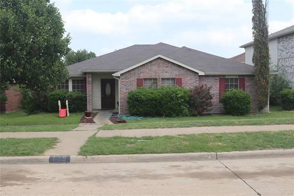 725 Lovern Street, Cedar Hill, TX 75104