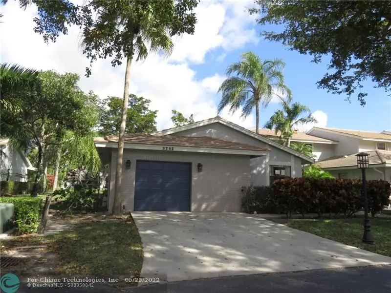 3261 Deer Creek Lake Shore Dr, Deerfield Beach, FL 33442