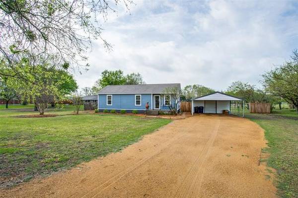 102 Jim Jones Road, Van Alstyne, TX 75495