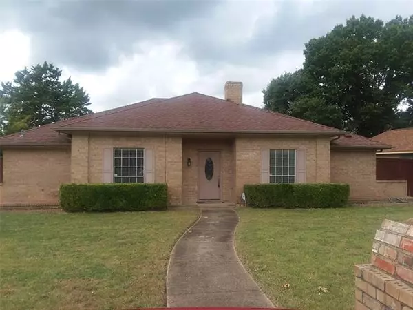 257 Whippoorwill Plaza, Duncanville, TX 75137