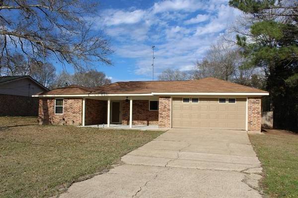 209 Woodcrest Street, Elkhart, TX 75839