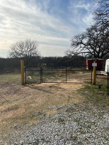 730 Conastoga Road, Valley View, TX 76272