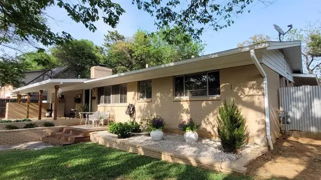 1401 Briarwood Boulevard, Arlington, TX 76013