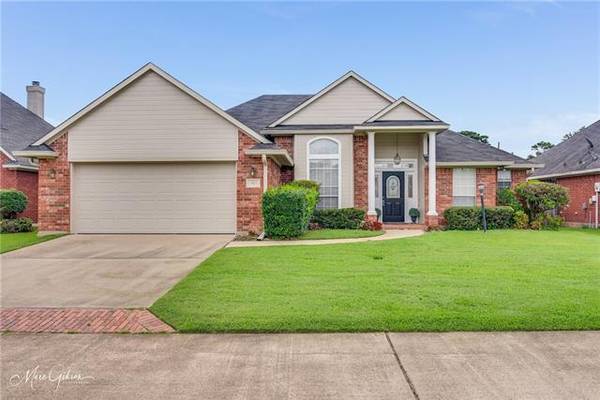 9519 Rose Hollow Lane, Shreveport, LA 71118