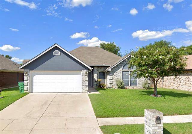 6217 Courtside Drive, Watauga, TX 76148