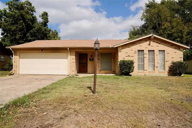 2812 Shasta Trail, Fort Worth, TX 76133