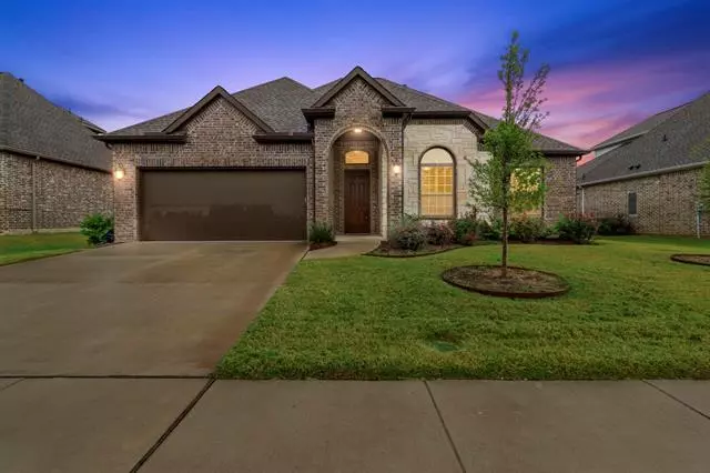 5501 Thistle Hill, Denton, TX 76210