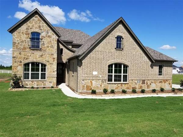 1053 Hickory Lane, Howe, TX 75459