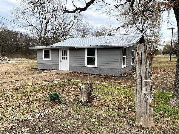 1009 Tempie Road, Trinidad, TX 75163