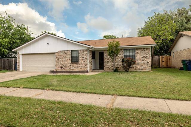 6225 Brookside Drive, Watauga, TX 76148