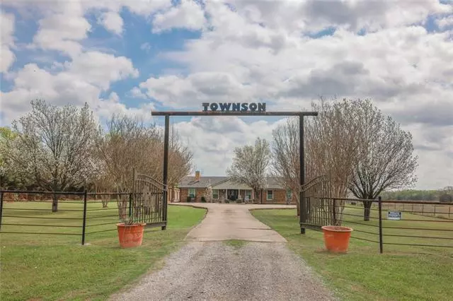 4348 Vz County Road 2112, Wills Point, TX 75169