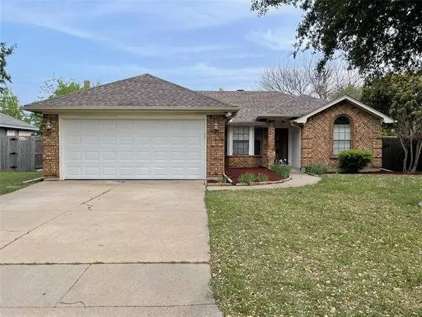 1716 Hastings Drive, Mansfield, TX 76063