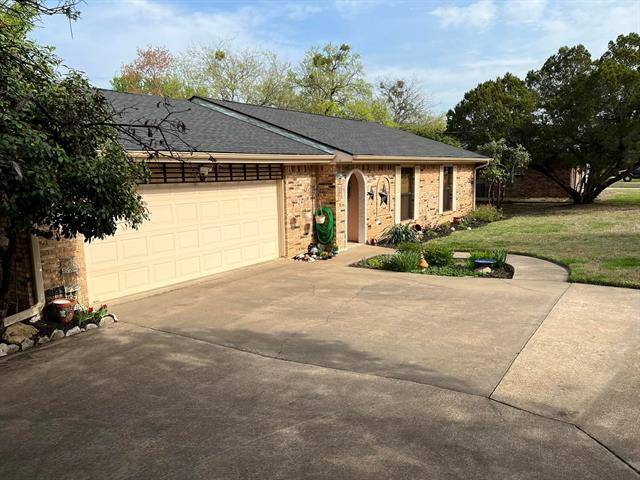 408 Heritage Trail, Granbury, TX 76048