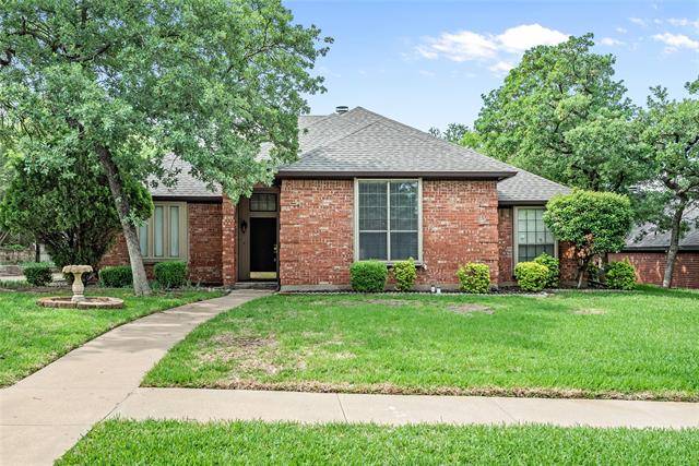 1320 Circle Lane, Bedford, TX 76022