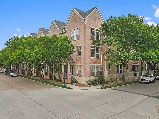 Dallas, TX 75204,2305 Worthington Street #121